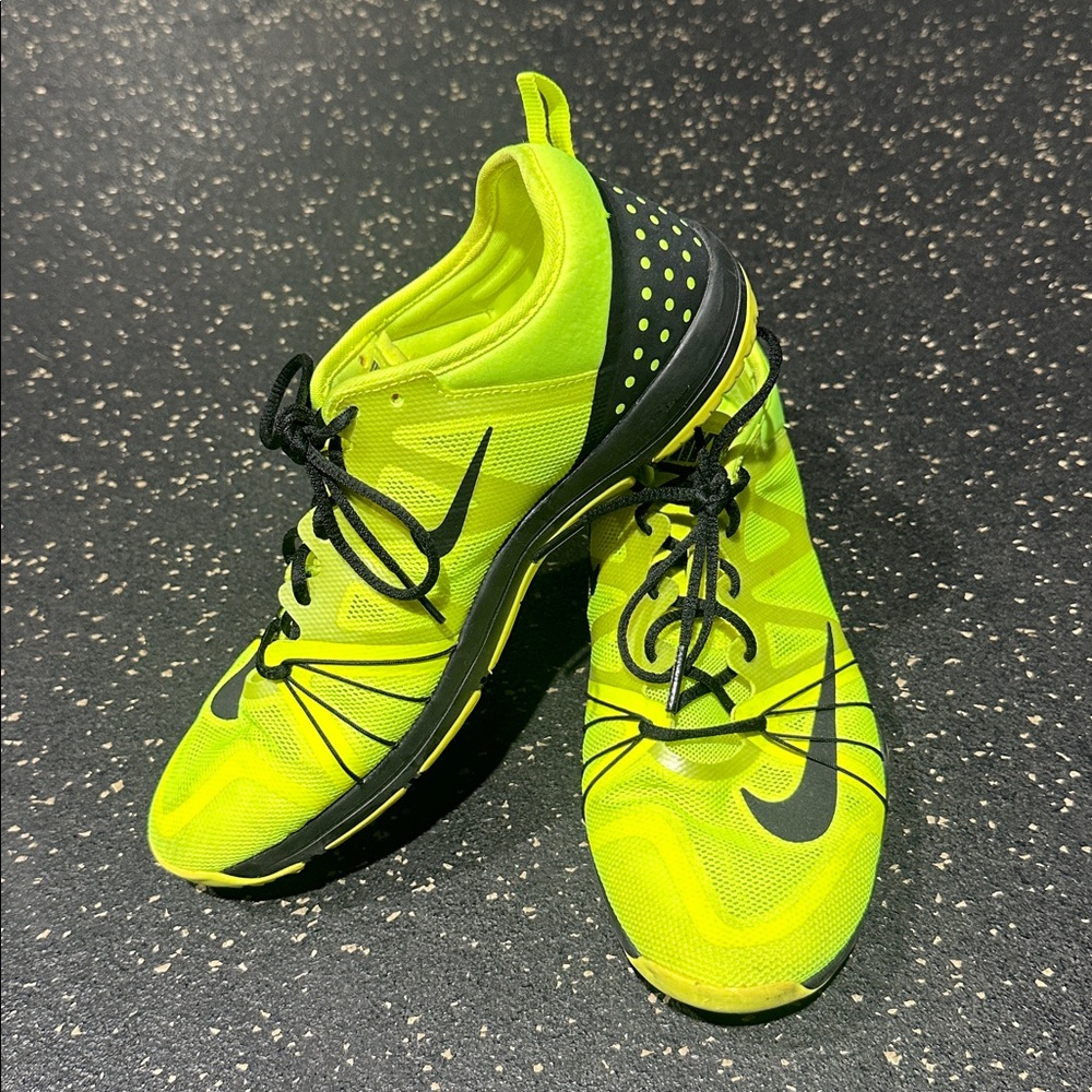 Women’s NIKE FREE CROSS COMPETE